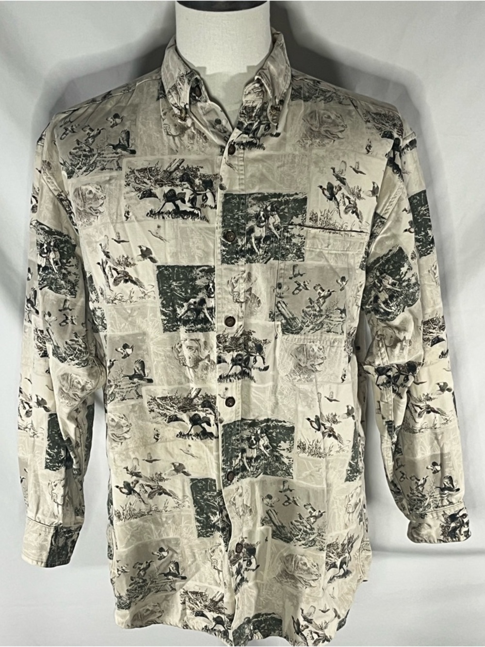 Woods & Water Outfitters Button Down Hunting Dog Pheasant All Over Print Shirt L